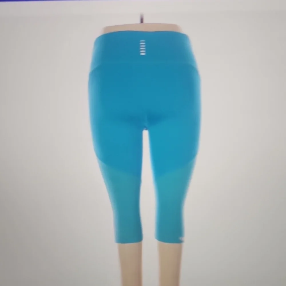 Under Armour Light Blue Compression Leggings Size S